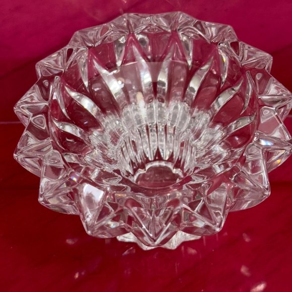 Brand New Old Stock Avon 24% Lead Crystal Candle Stick Holders Set of 2 French - Picture 3 of 13